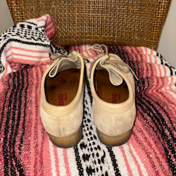 Clark's Women's Original Wallabees in Maple Suede, Size 8 - Picture 2 of 5